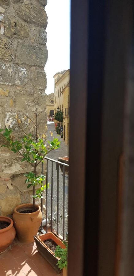 La Casa Del Pintor - Estudio De Arte En Baeza Exterior foto